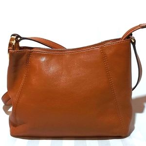 35. MICHAEL KORS LEATHER CROSSBODY BAG!
